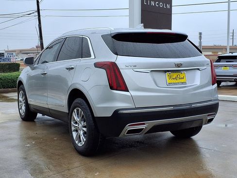 Used 2020 Cadillac XT5 Premium Luxury FWD image 4