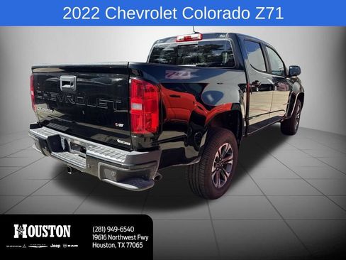 Used 2022 Chevrolet Colorado Z71 w/ Safety Package RWD image 5