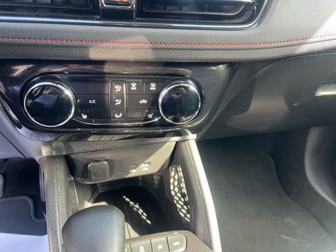 Used 2024 Chevrolet TrailBlazer RS AWD/4WD image 8
