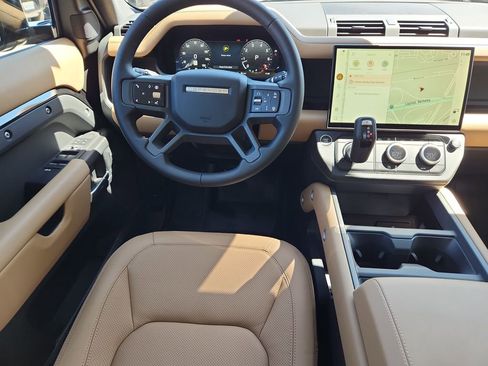 New 2026 Land Rover Defender 110 S AWD/4WD image 4