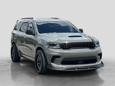 Used 2023 Dodge Durango R/T w/ Hemi Orange Plus Package AWD/4WD image 3