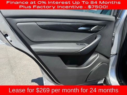 New 2025 VinFast VF 8 Eco image 29