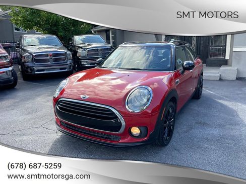Used 2018 MINI Cooper Clubman FWD image 1