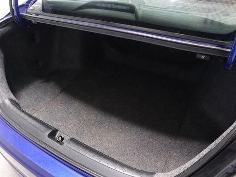 Used 2019 Honda Accord Sport image 11