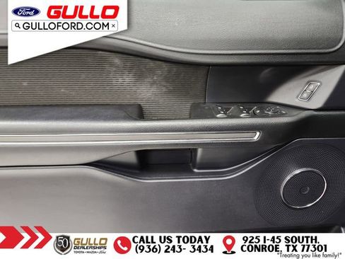 Used 2021 Ford Expedition XLT image 19