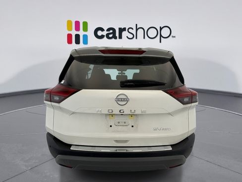 Used 2023 Nissan Rogue SV AWD/4WD image 4