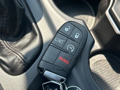 Used 2025 Dodge Durango GT AWD/4WD image 39