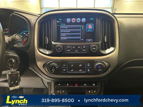 Used 2017 GMC Canyon SLT w/ Driver Alert Package image 12