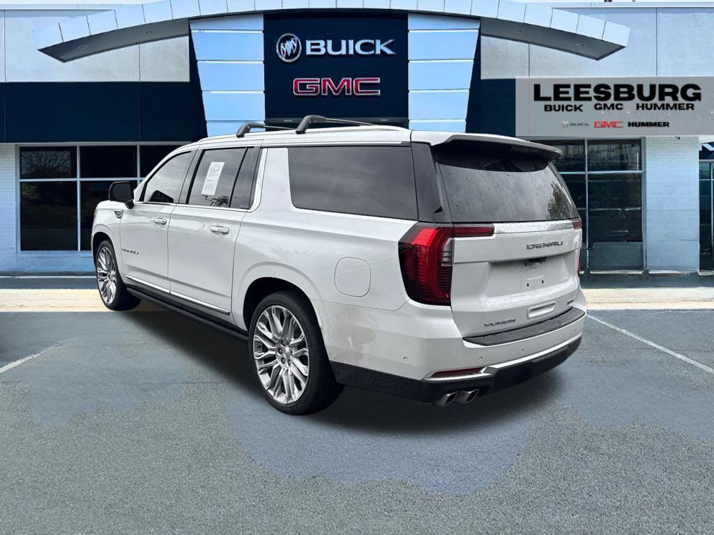 Used 2025 GMC Yukon XL Denali w/ Denali Reserve Package AWD/4WD image 5