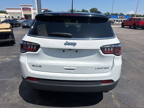 Used 2024 Jeep Compass Limited AWD/4WD image 6