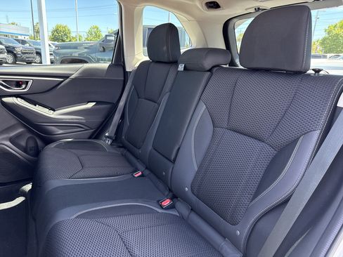 Used 2022 Subaru Forester Premium AWD/4WD image 29