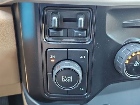 Used 2026 Ford F250 XLT AWD/4WD image 45