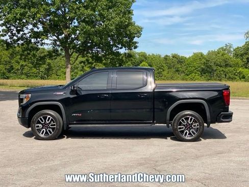 Used 2021 GMC Sierra 1500 AT4 w/ AT4 Value Package AWD/4WD image 4