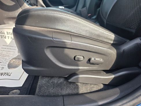 Used 2019 Buick Encore Preferred image 10