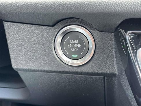 New 2026 Chevrolet Traverse RS image 16