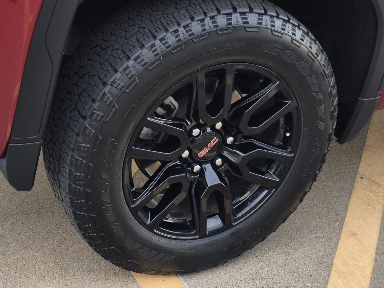 Used 2024 GMC Sierra 1500 Elevation AWD/4WD image 7