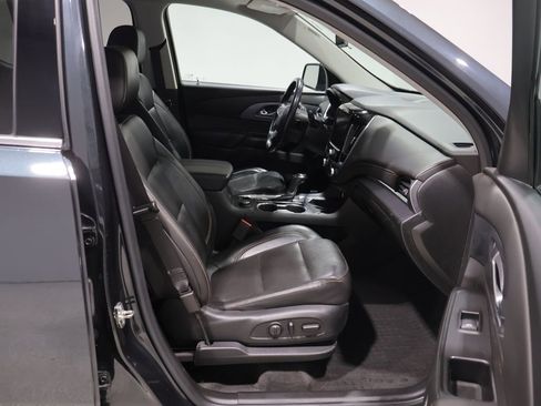 Used 2020 Chevrolet Traverse Premier w/ LPO, Floor Liner Package AWD/4WD image 26