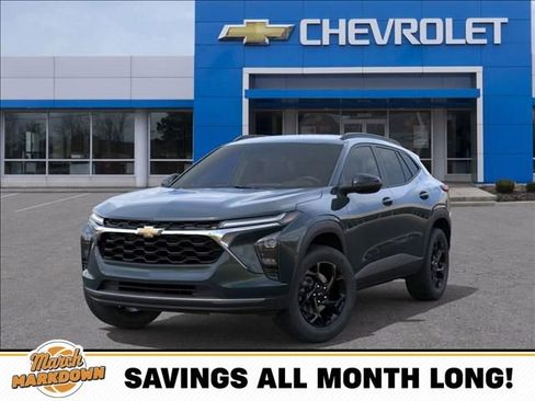 New 2026 Chevrolet Trax LT w/ Driver Confidence Package image 6