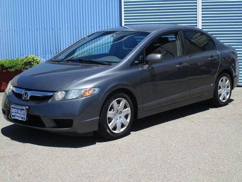 Used 2010 Honda Civic LX image 2