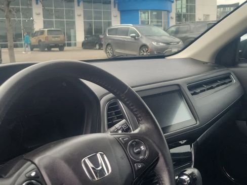 Used 2019 Honda HR-V EX-L image 5
