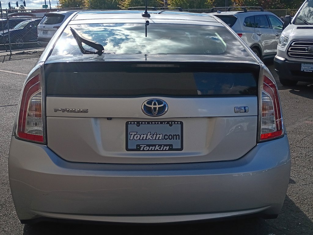 Used 2013 Toyota Prius Three w/ Solar Roof Pkg FWD image 7
