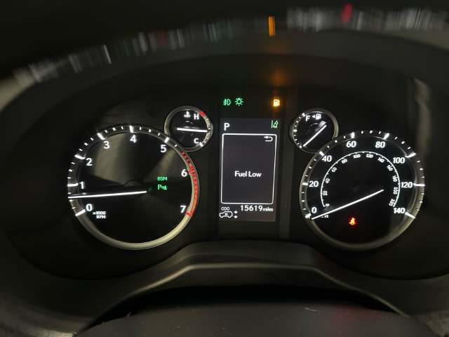 Used 2021 Lexus GX 460 Luxury w/ Accessory Package AWD/4WD image 14