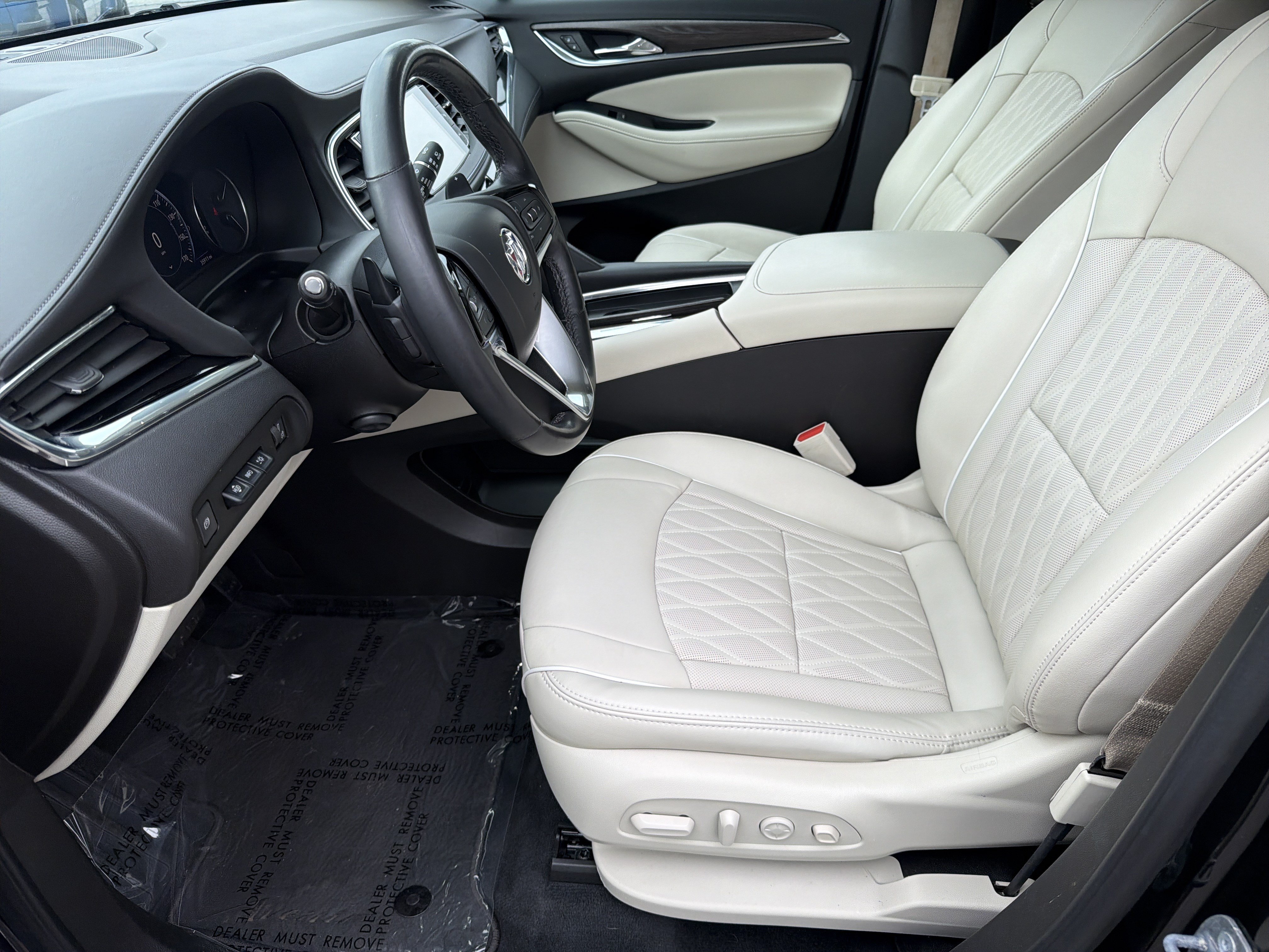 Used 2023 Buick Enclave Avenir FWD image 10
