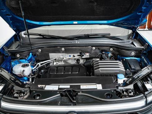 Used 2024 Volkswagen Atlas Cross Sport SEL Premium R-Line image 48