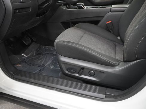 Used 2021 Nissan Rogue SV image 40