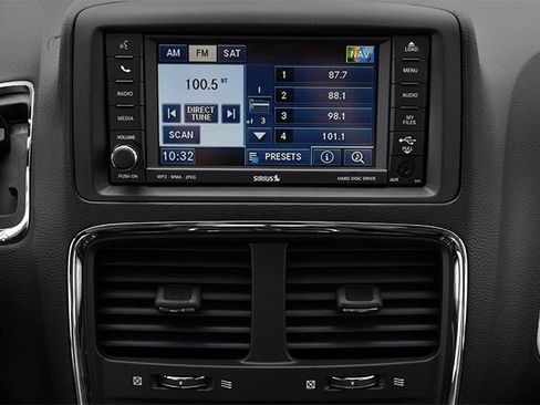 Used 2013 Dodge Grand Caravan SXT FWD image 10