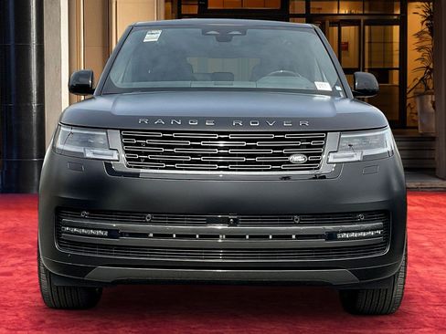 New 2026 Land Rover Range Rover Long Wheelbase SE image 2