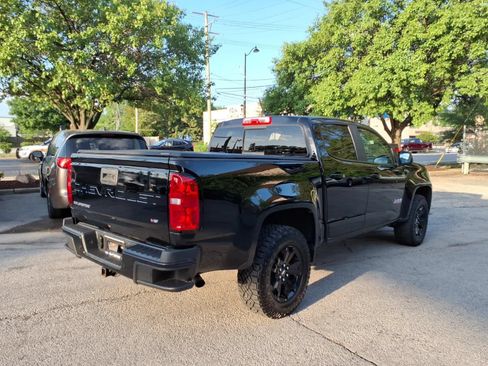 Used 2022 Chevrolet Colorado Z71 w/ Z71 Midnight Edition AWD/4WD image 3