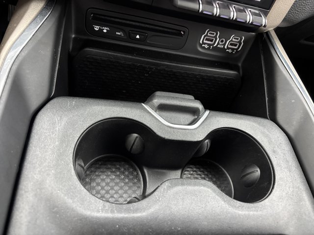 Used 2019 RAM 1500 Laramie AWD/4WD image 39