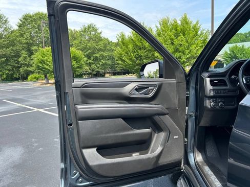 Used 2021 Chevrolet Tahoe RST w/ Rear Media and Nav Package AWD/4WD image 60