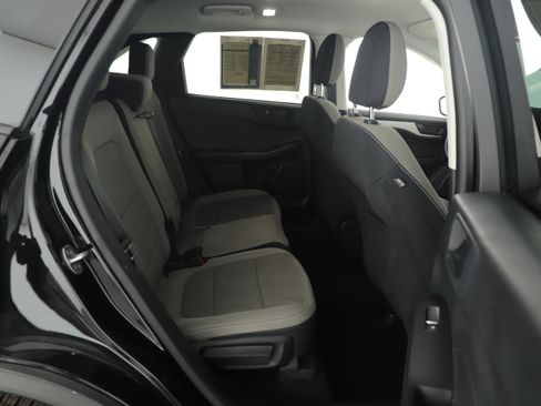 Certified 2022 Ford Escape SE w/ SE Sport Appearance Package image 12