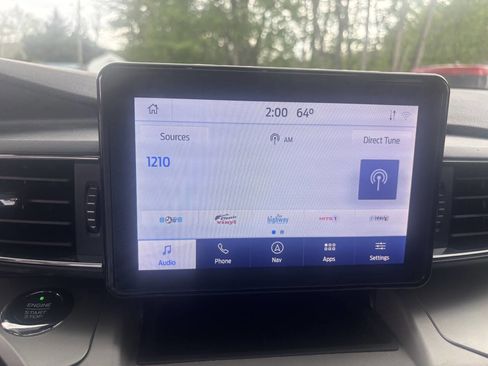 Used 2021 Ford Explorer XLT w/ Equipment Group 202A image 24