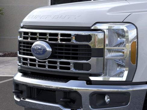 New 2026 Ford F350 XL w/ XL Chrome Package image 17