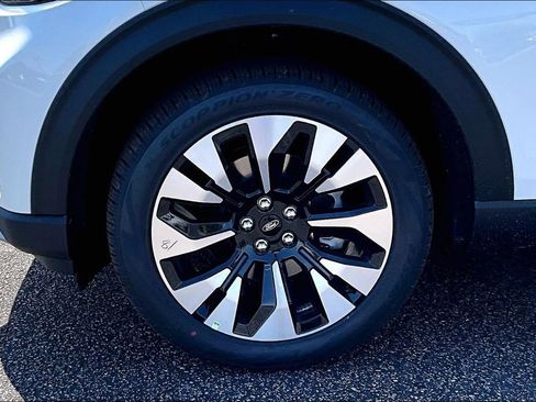 New 2026 Ford Explorer Platinum AWD/4WD image 12