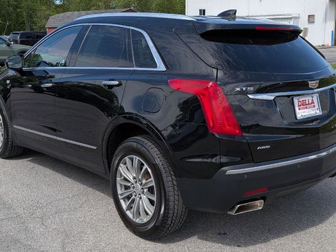 Used 2017 Cadillac XT5 Luxury w/ Driver Awareness Package AWD/4WD image 7