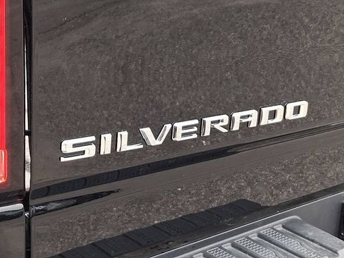 Used 2026 Chevrolet Silverado 2500 LTZ w/ LTZ Convenience Package AWD/4WD image 33