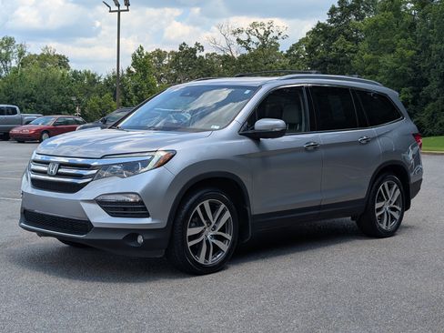 Used 2016 Honda Pilot Touring image 5