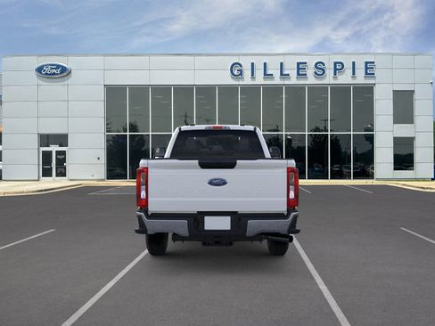 New 2026 Ford F250 XL w/ FX4 Off-Road Package image 5