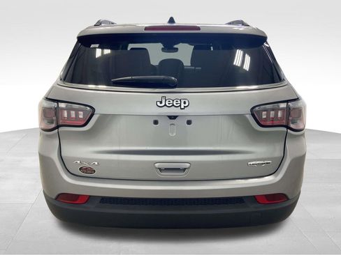 Used 2022 Jeep Compass Latitude w/ Sun and Sound Group image 4