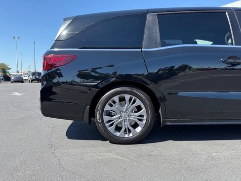 Used 2025 Honda Odyssey Touring image 14