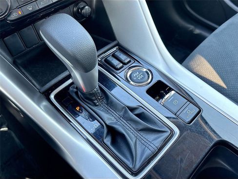 Used 2025 Mitsubishi Eclipse Cross SE image 17