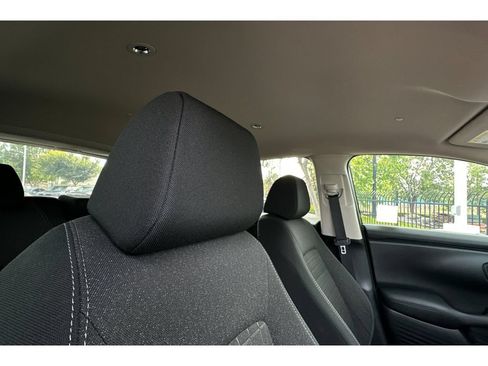 Used 2025 Honda HR-V LX image 20