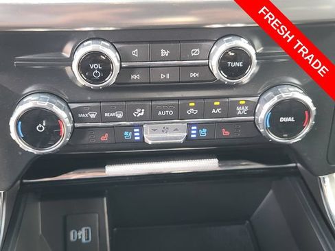 Used 2022 Ford F150 Lariat w/ Max Trailer Tow Package AWD/4WD image 17