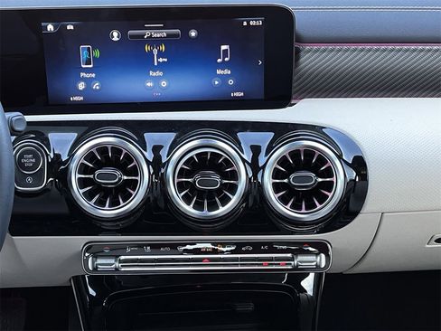 Used 2024 Mercedes-Benz CLA 250 image 15