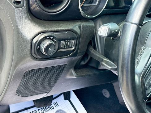 Used 2022 Jeep Wrangler Unlimited Sport AWD/4WD image 11