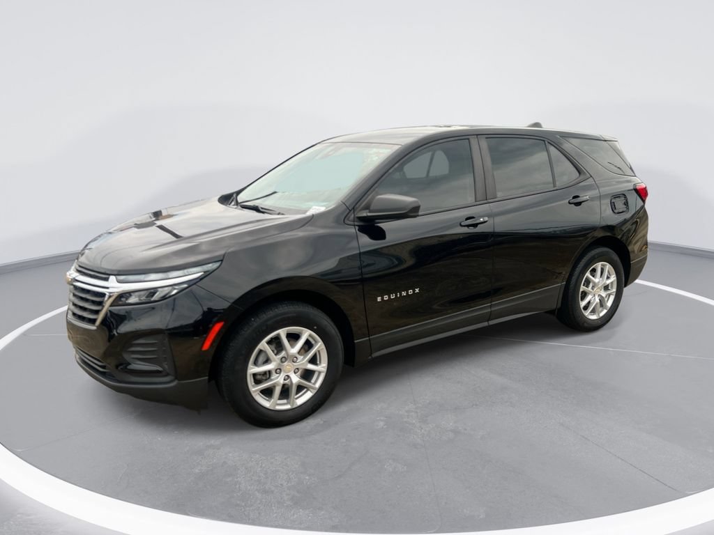 Used 2023 Chevrolet Equinox LS FWD image 1